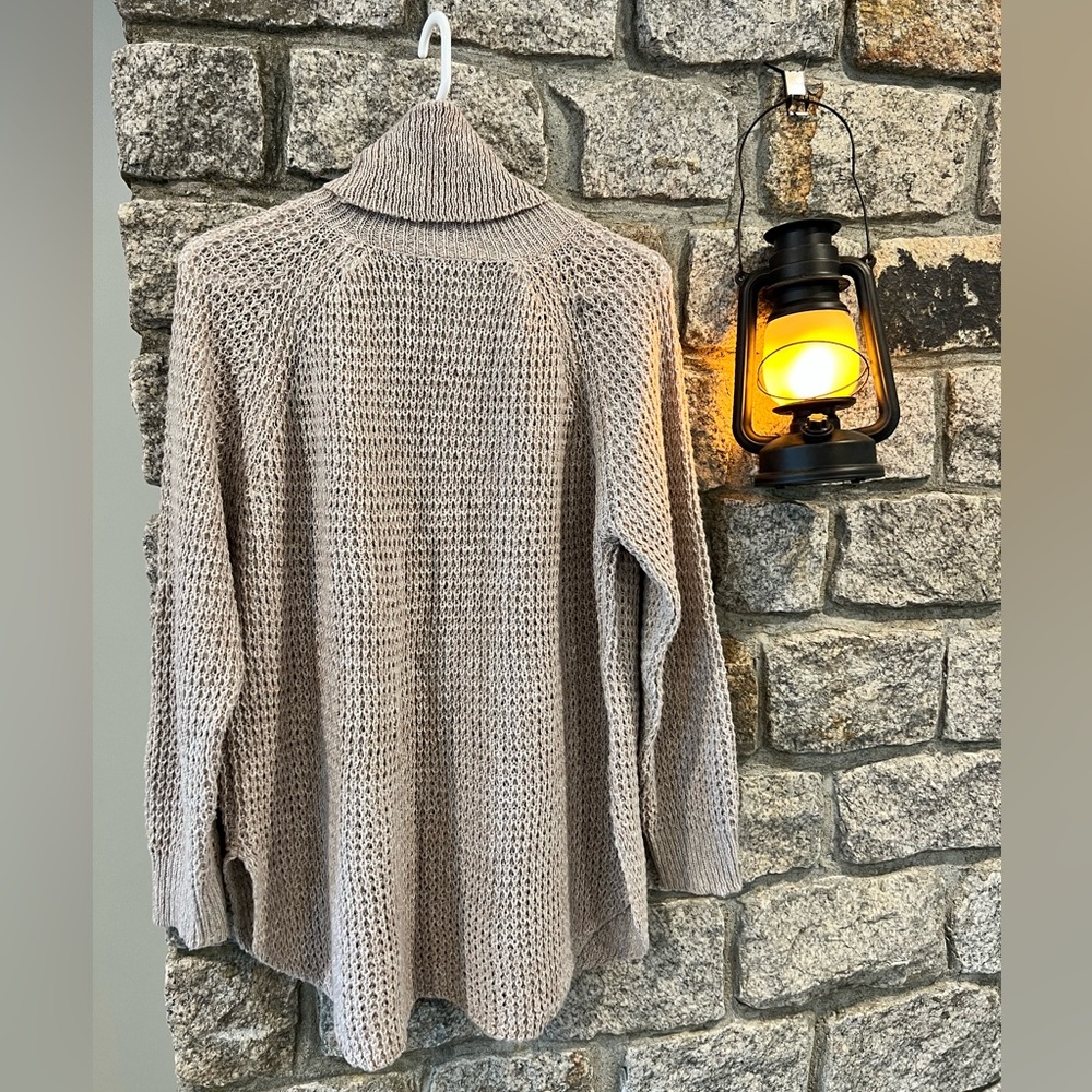 SHEIN LUNE Turtleneck Raglan Sleeve Curved Hem Sweater - size S - Picture 3 of 5
